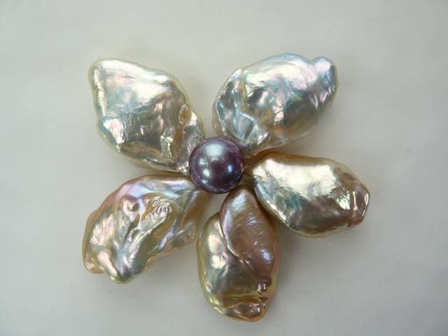 Pearl - souffle pearls